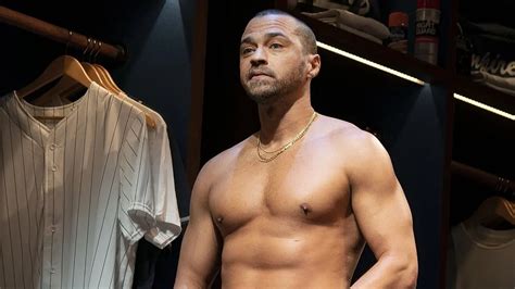 Jesse Williams NSFW video leaks and goes viral as he discusses。